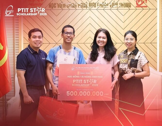 Tân sinh viên ngành Trí tuệ Nhân tạo PTIT nhận Học bổng Tài năng Tinh hoa trị giá 500 triệu đồng