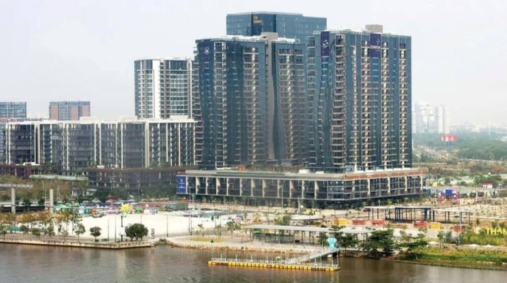 Vietnam: Smart Tools Reshaping Real Estate Decisions