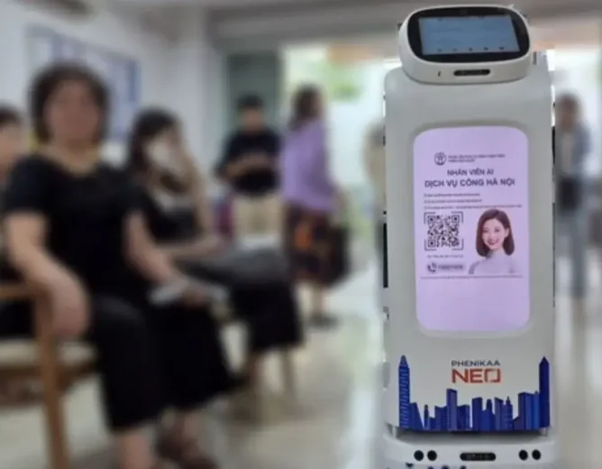 Robot AI Hỗ Trợ Dịch Vụ Công tại Hà Nội: Bước Tiến Mới Cho Tương Lai?