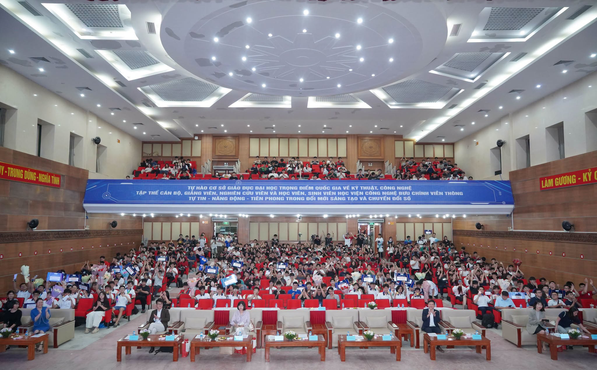 [RECAP] Lễ Chào tân sinh viên D26 – AI Gen 2 & Lễ trao giải Olympic AI PTIT 2026