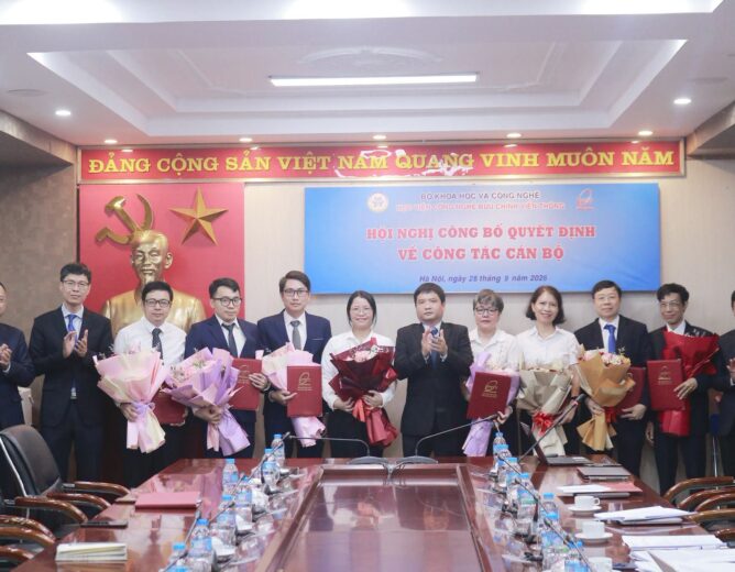Khoa Trí tuệ nhân tạo chúc mừng hai tân Trưởng Bộ môn